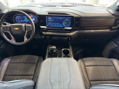 Used 2025 Chevrolet Silverado 1500 High Country w/ High Country Premium Package image 7