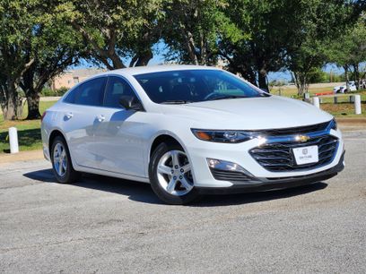 Used 2020 Chevrolet Malibu LS w/ LPO, Convenience Package 1