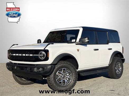 New 2025 Ford Bronco Badlands image 1
