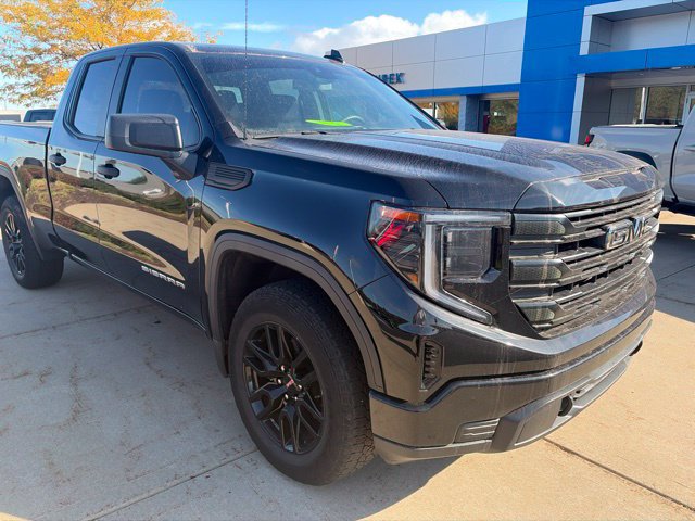 Used 2023 GMC Sierra 1500 Pro w/ Graphite Edition AWD/4WD image 5