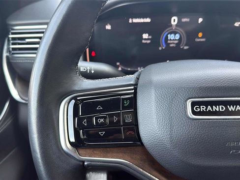 Used 2023 Jeep Grand Wagoneer 4WD image 14