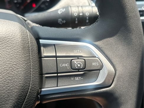 New 2025 Jeep Compass Latitude w/ Convenience Group image 31