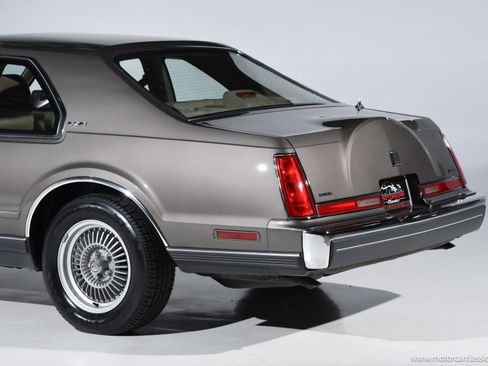 Used 1988 Lincoln Mark VII LSC RWD image 19