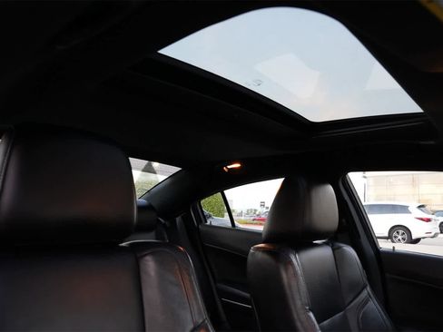 Used 2022 Dodge Charger SXT w/ Leather Interior Group image 24