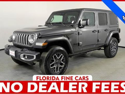 Used 2025 Jeep Wrangler Unlimited Sahara AWD/4WD image 1