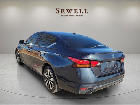 Used 2020 Nissan Altima 2.5 SL image 3