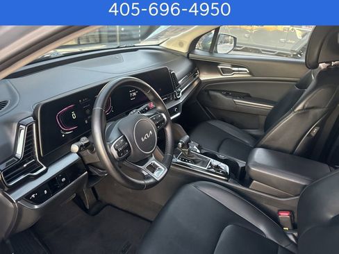 Used 2023 Kia Sportage EX image 12