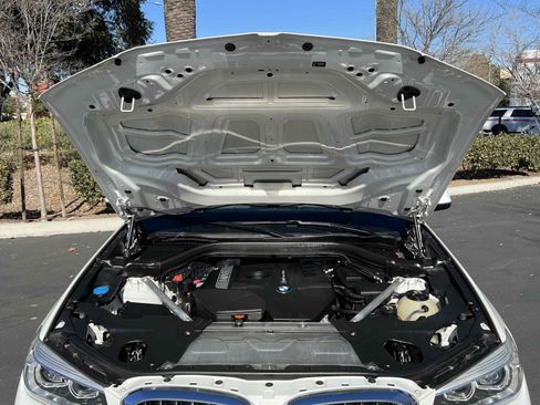 Used 2019 BMW X4 xDrive30i w/ M Sport Package 2 image 24