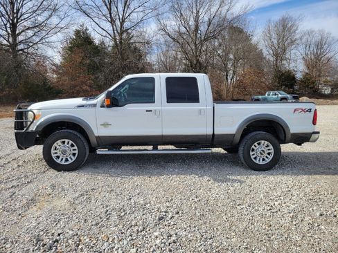 Used 2016 Ford F350 Lariat w/ FX4 Off-Road Package image 2