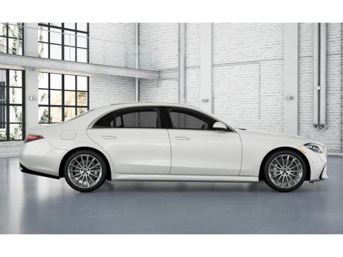 Certified 2022 Mercedes-Benz S 500 4MATIC w/ AMG Line Package image 14