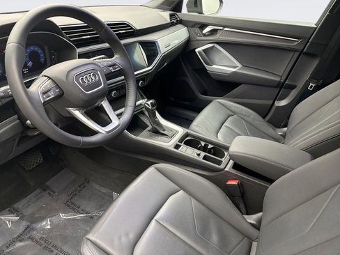 Used 2020 Audi Q3 2.0T Premium w/ Convenience Package image 10