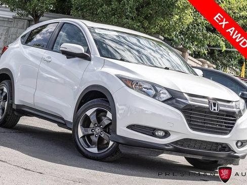 Used 2018 Honda HR-V EX image 1