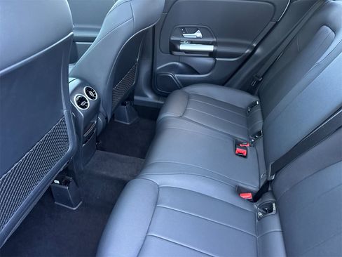 Certified 2025 Mercedes-Benz GLA 250 4MATIC image 12