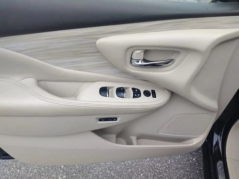 Used 2016 Nissan Murano SL AWD/4WD image 11