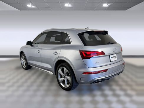 Used 2022 Audi Q5 2.0T Premium Plus w/ Premium Plus Package image 3