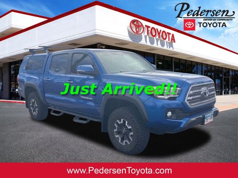 Used 2016 Toyota Tacoma TRD Off-Road w/ Premium & Technology Package image 1