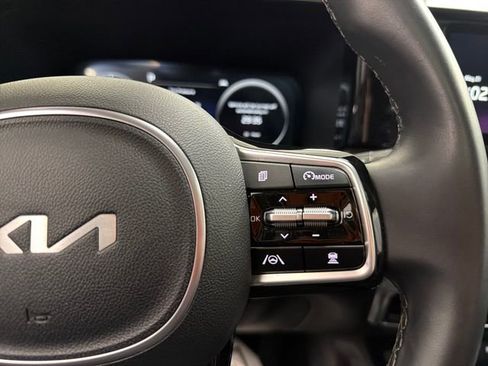 Certified 2023 Kia Sorento SX AWD/4WD image 39