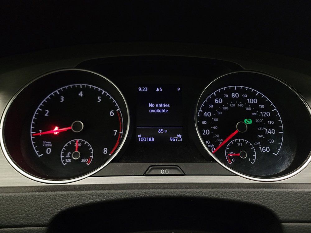 Used 2017 Volkswagen Golf S FWD image 23