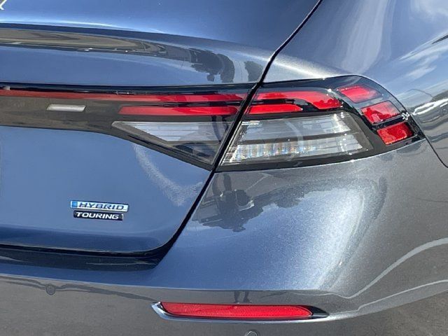Used 2025 Honda Accord Touring image 6