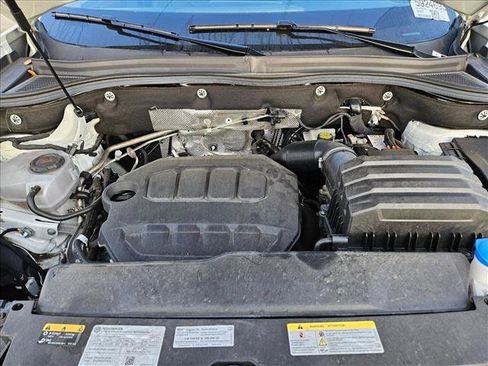 Used 2025 Volkswagen Atlas SE AWD/4WD image 23
