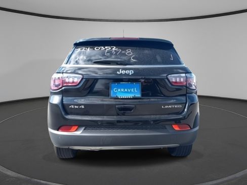 Used 2025 Jeep Compass Limited image 6