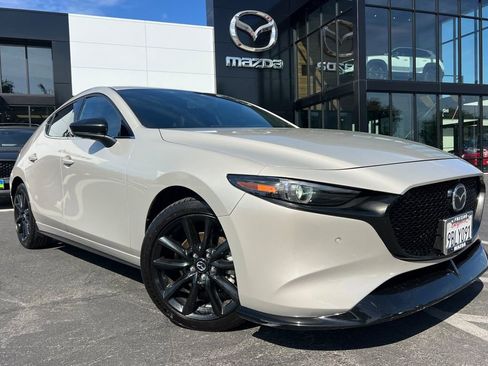 Certified 2022 MAZDA MAZDA3 s AWD/4WD image 2