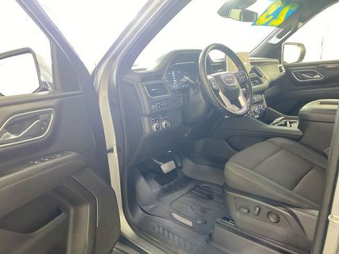 Used 2023 GMC Yukon SLE w/ Gmc Pro Safety Plus Package AWD/4WD image 27
