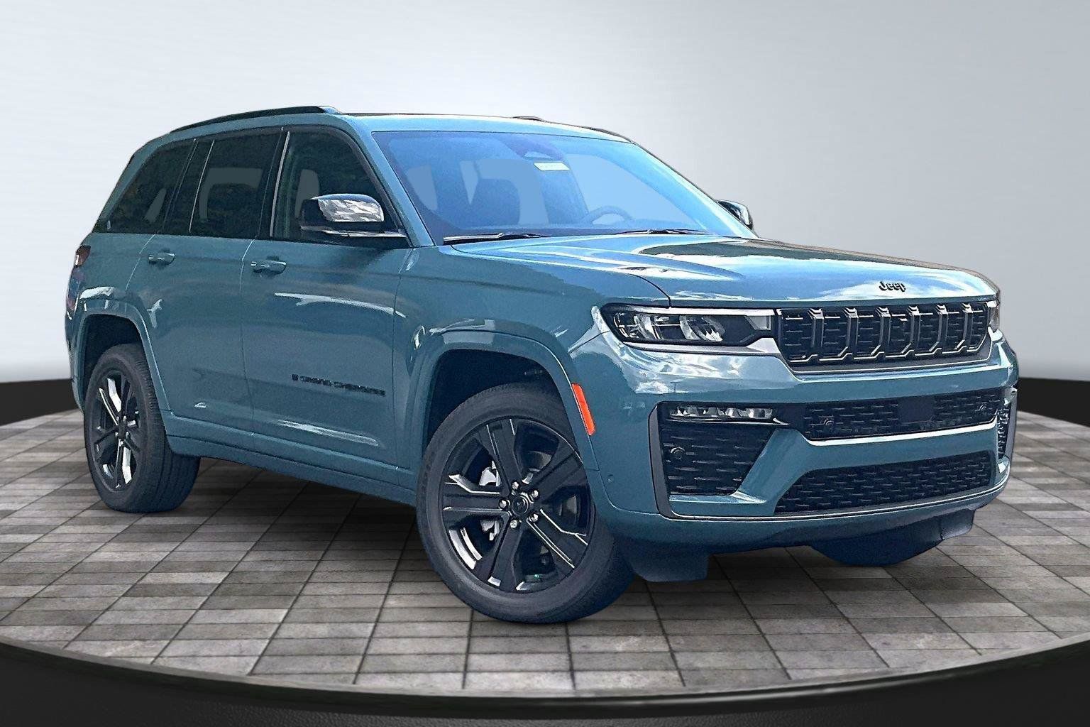 New 2027 Jeep Grand Cherokee Limited AWD/4WD image 1