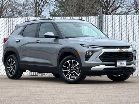 New 2026 Chevrolet TrailBlazer LT w/ Convenience Package image 2