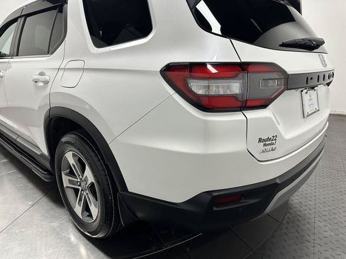 Certified 2024 Honda Pilot EX-L image 10