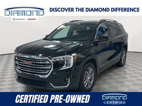 Used 2024 GMC Terrain SLT w/ LPO, Floor Liner Package image 1