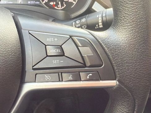 Used 2024 Nissan Altima 2.5 SV image 11