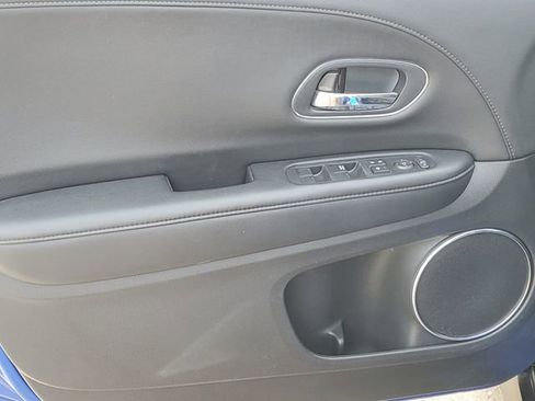 Used 2022 Honda HR-V EX-L image 13