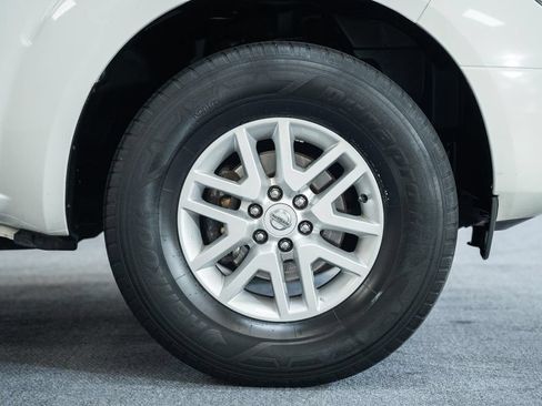 Used 2021 Nissan Frontier SV RWD image 17
