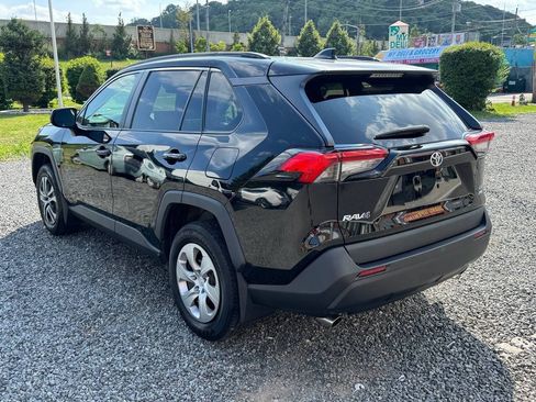Used 2021 Toyota RAV4 LE AWD/4WD image 7