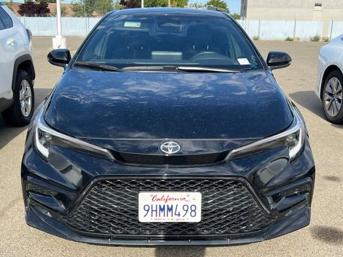 Used 2023 Toyota Corolla SE FWD image 2