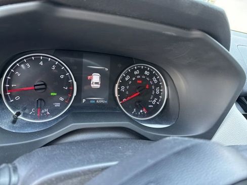 Used 2019 Toyota RAV4 XLE w/ Convenience Package image 2