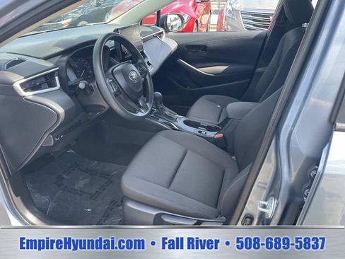 Used 2025 Toyota Corolla LE FWD image 17