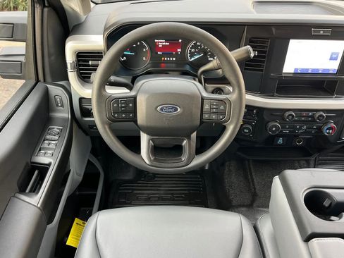 New 2026 Ford F350 XL w/ XL Chrome Package image 15