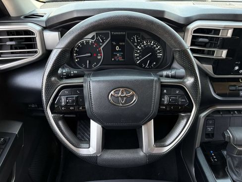 Used 2022 Toyota Tundra SR5 AWD/4WD image 14