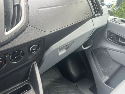 Used 2019 Ford Transit 150 130 Low Roof RWD image 30