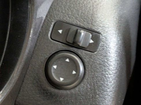 Used 2020 Nissan Rogue S w/ Special Edition Package FWD image 23