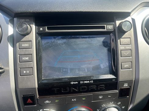 Used 2018 Toyota Tundra SR5 image 19