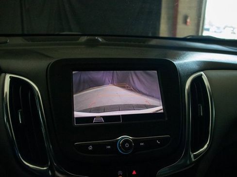 Used 2024 Chevrolet Equinox LS w/ LS Convenience Package image 34