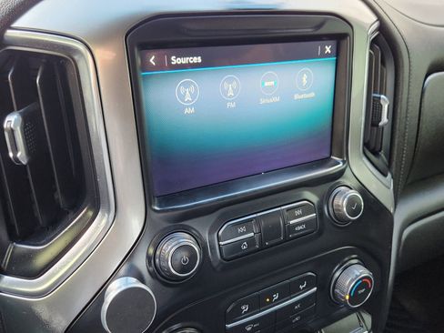 Used 2021 Chevrolet Silverado 2500 LT w/ Z71 Off-Road Package image 17