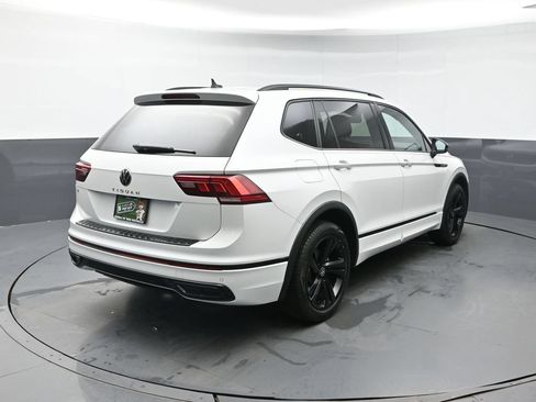 Used 2024 Volkswagen Tiguan SE R-Line FWD image 6