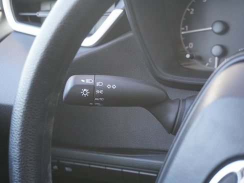 Used 2024 Toyota Corolla LE image 18