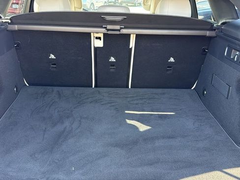 Used 2025 Mercedes-Benz GLC 300 image 18