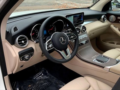 Used 2020 Mercedes-Benz GLC 300 4MATIC image 18