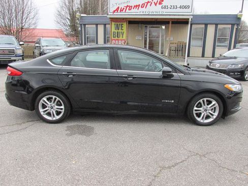 Used 2018 Ford Fusion S image 4